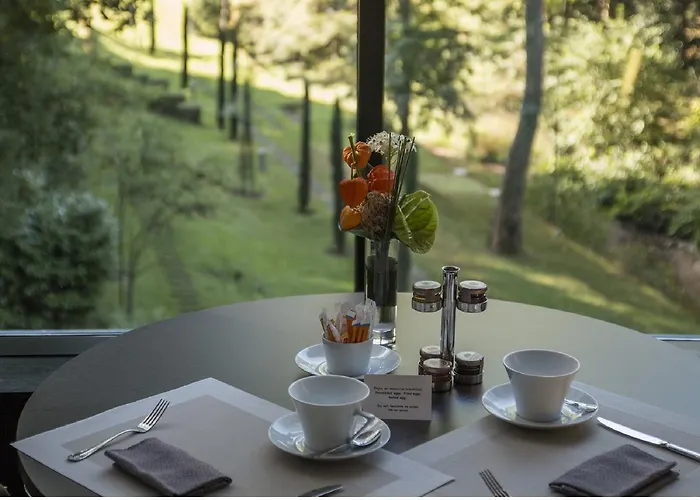 Hotel & Le Pavillon