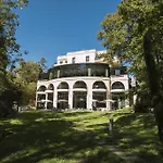 Szálloda & Le Pavillon 5*