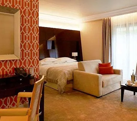 & Le Pavillon 5*