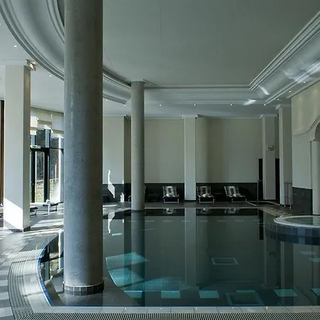 Hotel & Le Pavillon