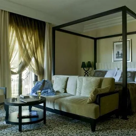 & Le Pavillon 5* Charbonnieres-les-Bains