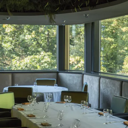 Hotel & Le Pavillon 5*