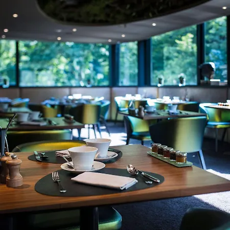 & Le Pavillon Отель 5*