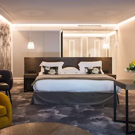 & Le Pavillon Hotel Charbonnieres-les-Bains