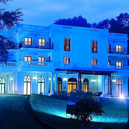 & Le Pavillon 5* Charbonnières-les-Bains