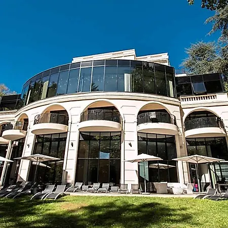 & Le Pavillon 5*