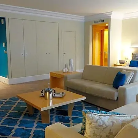 מלון & Le Pavillon 5*