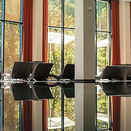 & Le Pavillon 5* Charbonnières-les-Bains