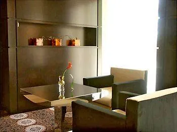Hotel & Le Pavillon