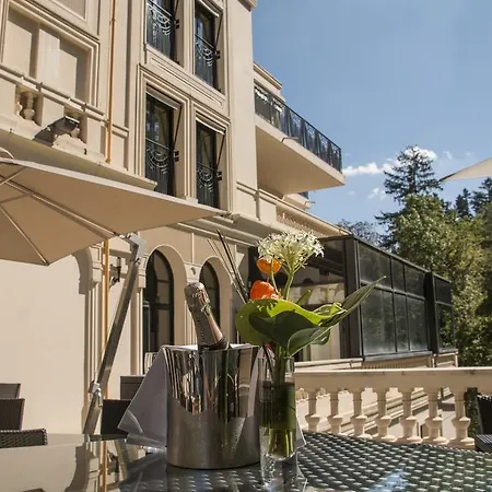 & Le Pavillon Hotel