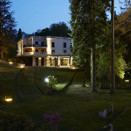 & Le Pavillon Hotel Charbonnieres-les-Bains